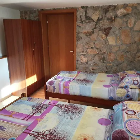 Aparthotel Vila Elezi *