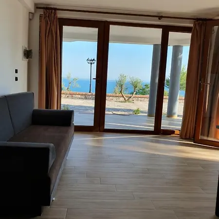 Vila Elezi Aparthotel *