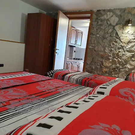 Vila Elezi * Shëngjin