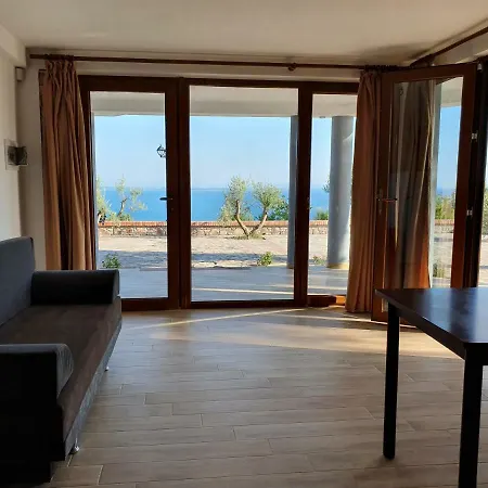 Vila Elezi Aparthotel