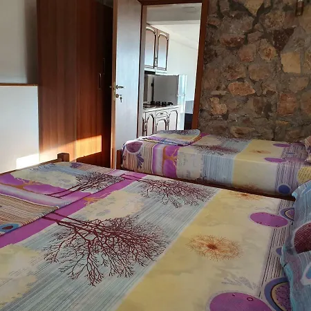 Vila Elezi Ξενοδοχείο με διαμερίσματα