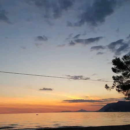 Vila Elezi Ξενοδοχείο με διαμερίσματα